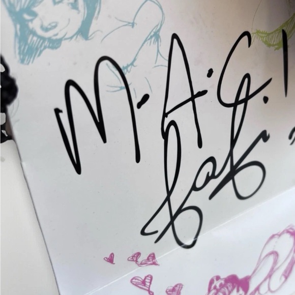 MAC FAFI MAKEUP BAG, SCARF, & GIFT BAG BUNDLE - LE, Collectible, Rare, & HTF! - Picture 13 of 13